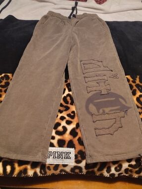 Men Wide Leg Sweatpants in Gray with Logo